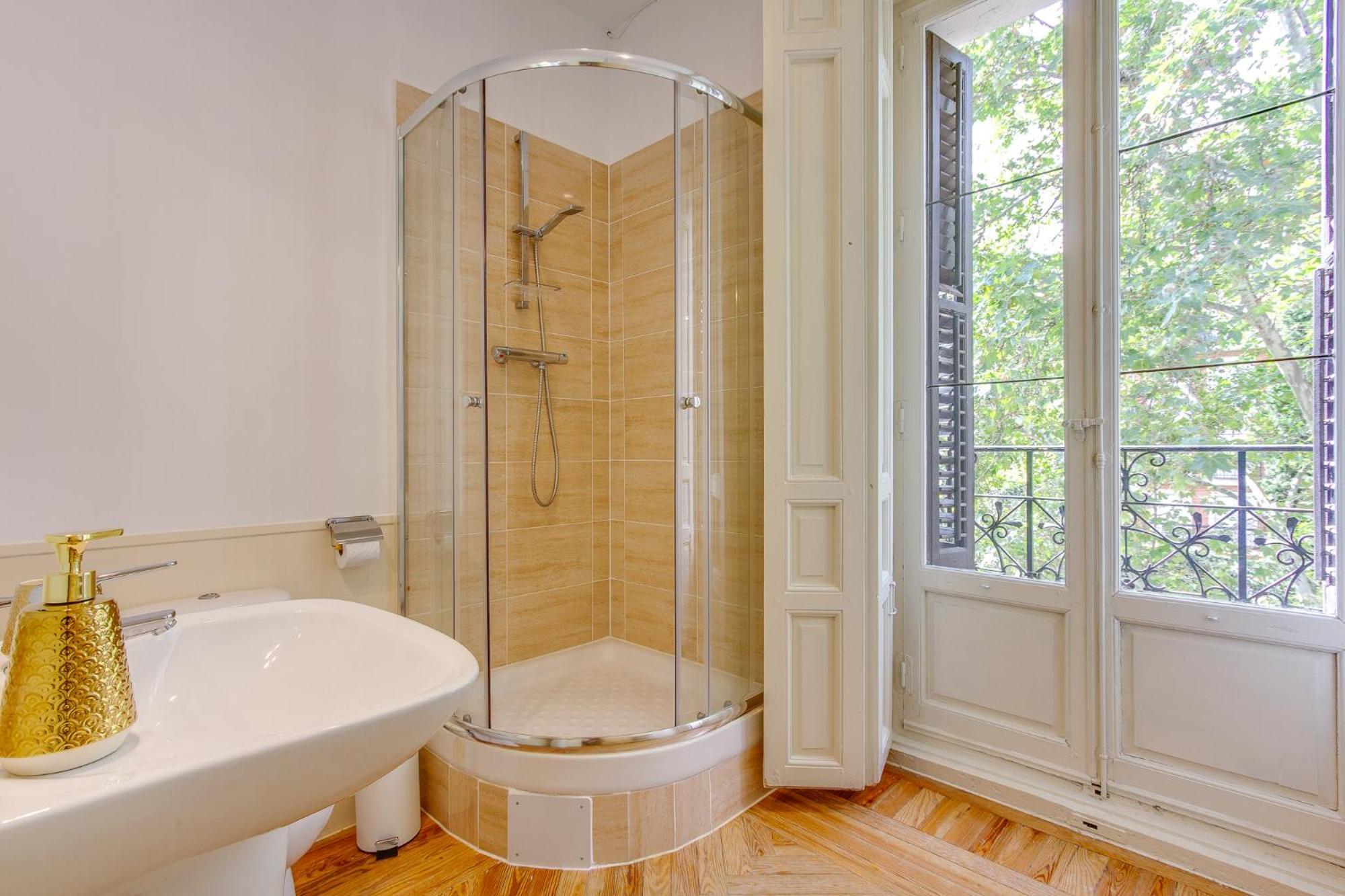 Amplias Habitaciones En El Corazon De Madrid - Plaza De Espana Екстериор снимка